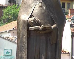 spomenik Sv Naum Ohridski Cudotvorec