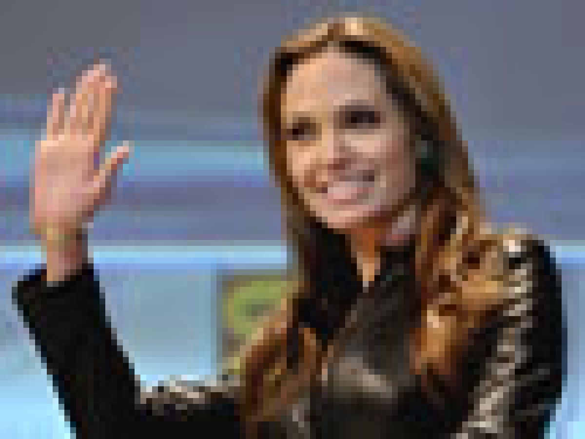 Angelina na set vo Bosna