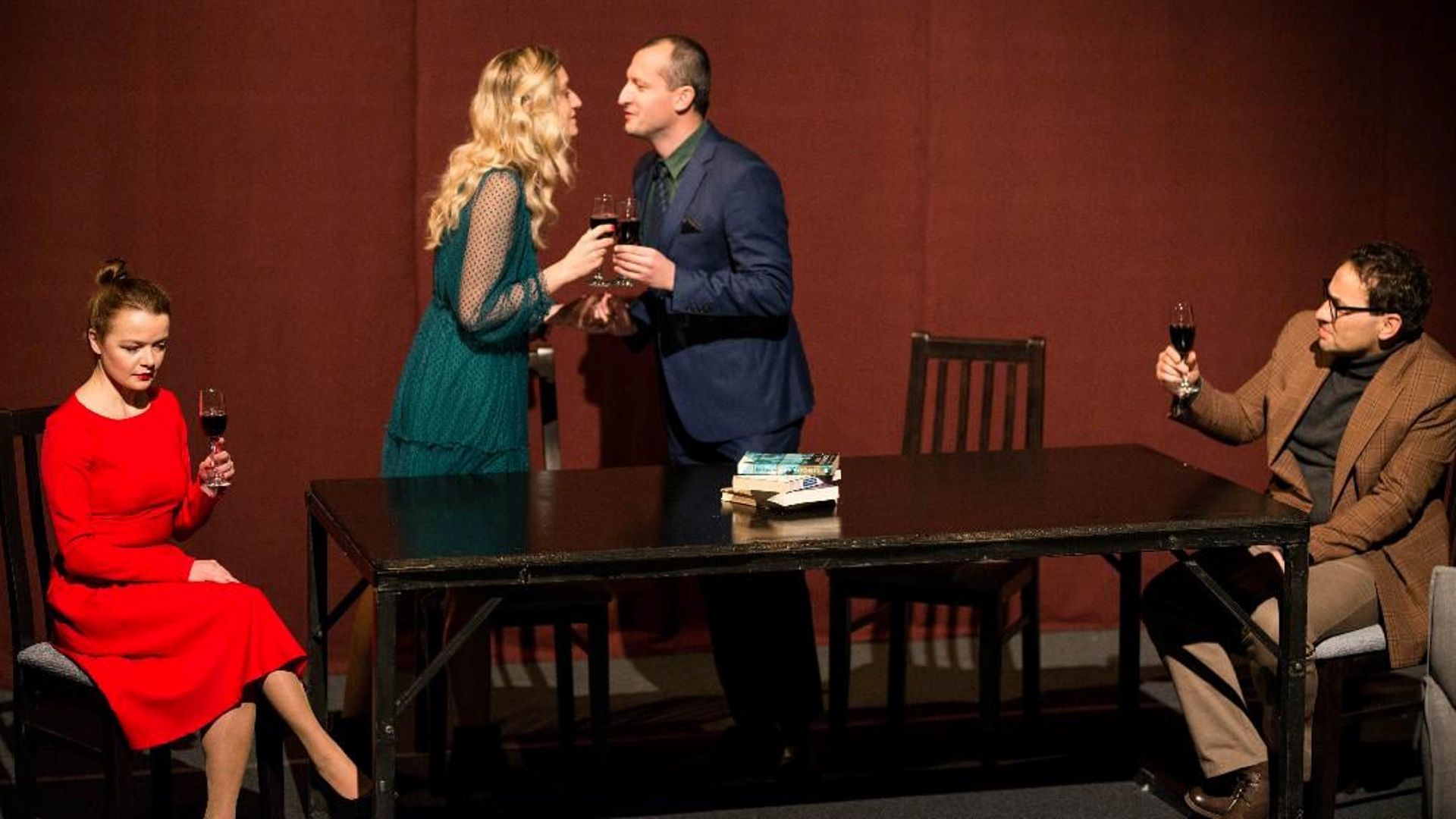 Театарска претстава сопружници