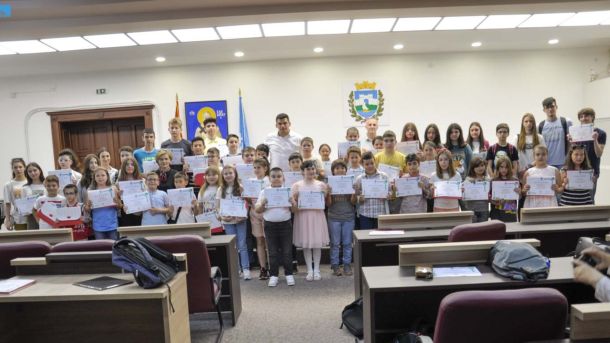 Млади математичари