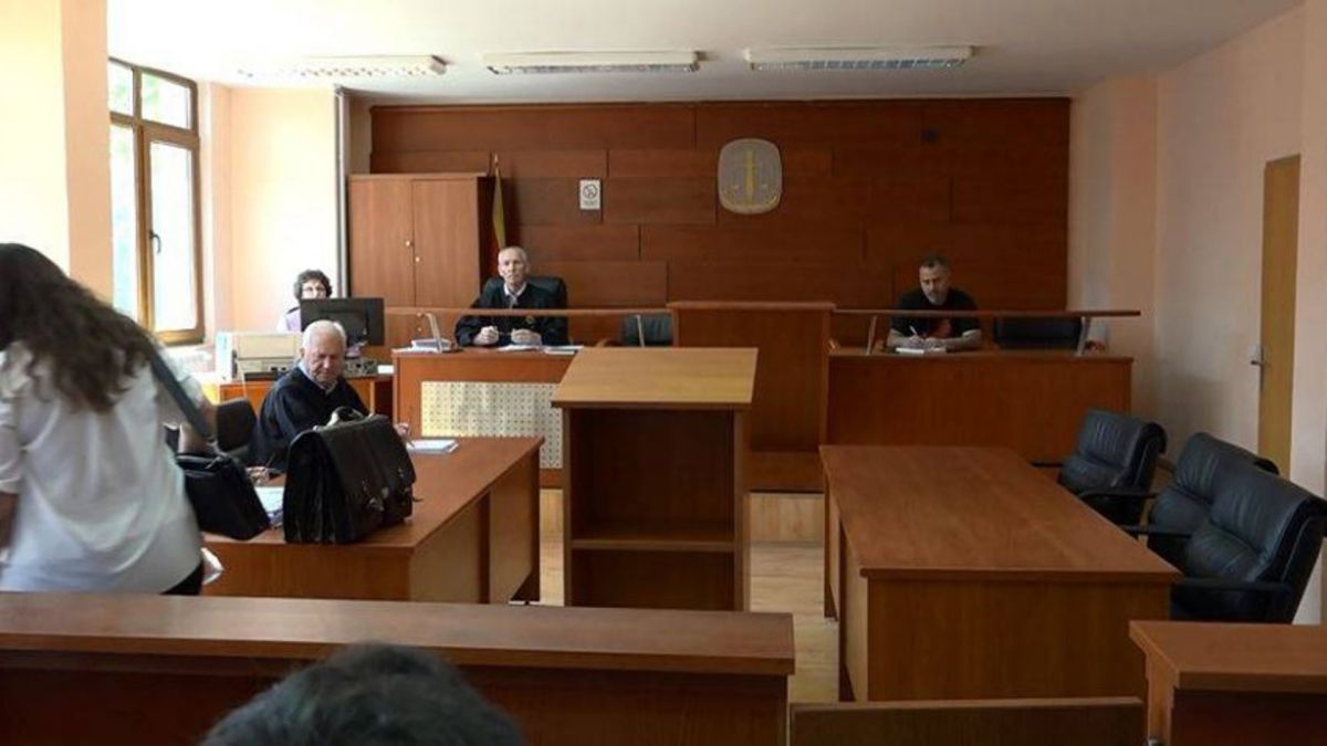 Судење родилка