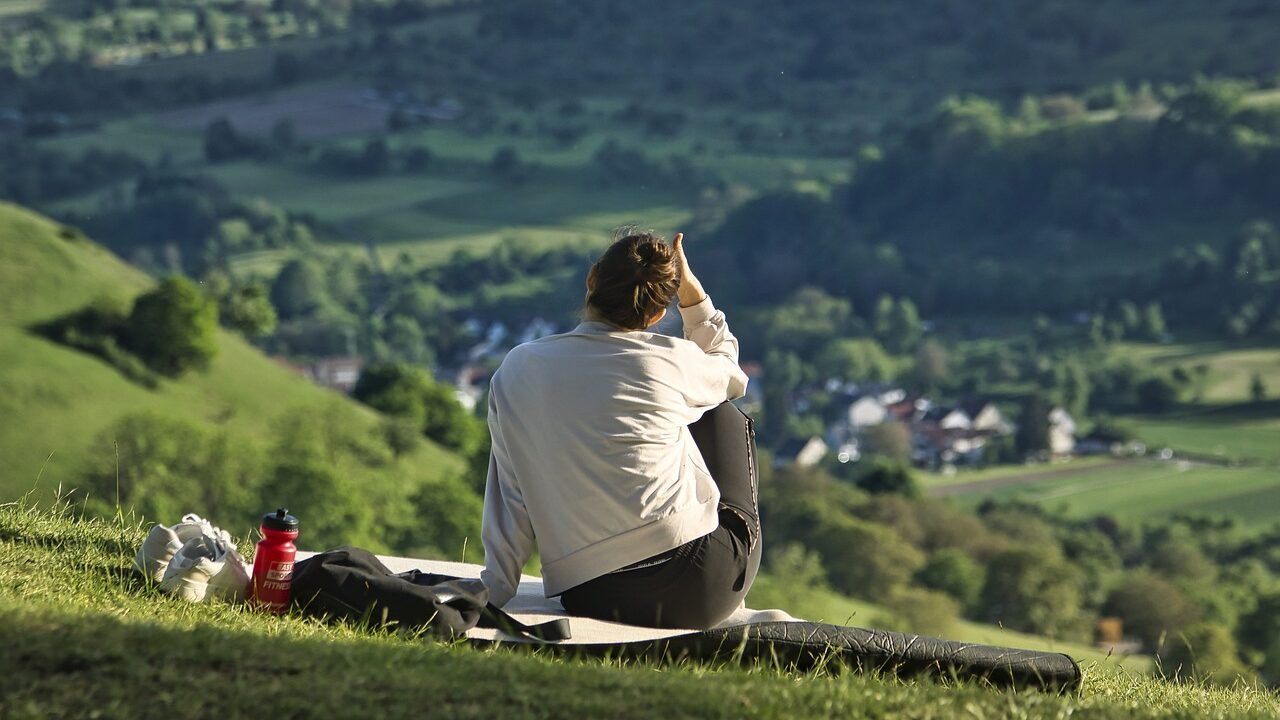 woman, park, leisure, pensive, outlook, landscape, mountains, relaxing, rest, back, outdoors, woman, nature, park, relaxing, rest, rest, rest, rest, rest, back