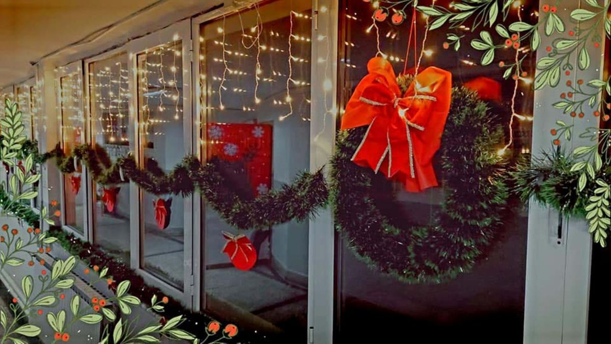 Григор украсено