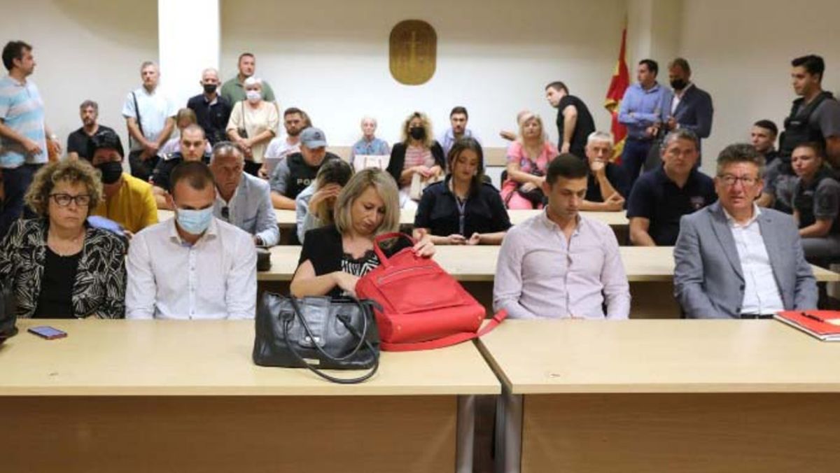 Судење за убиството на Денис Тот