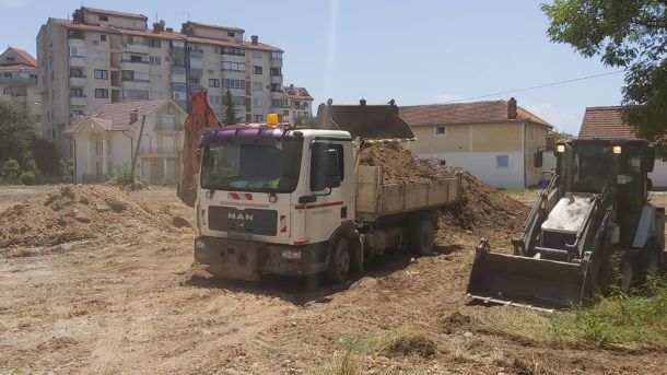 Депонија влез на Охрид