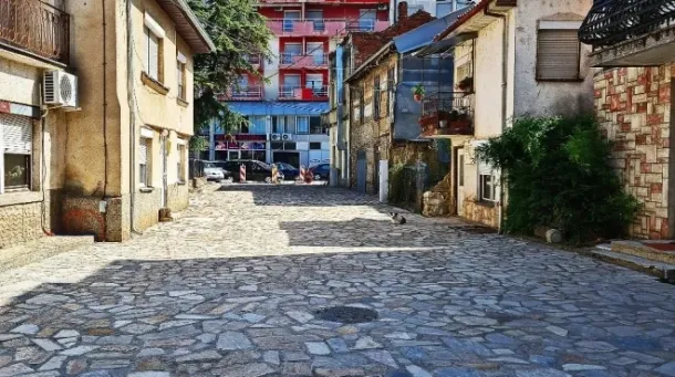 Улица во Струга