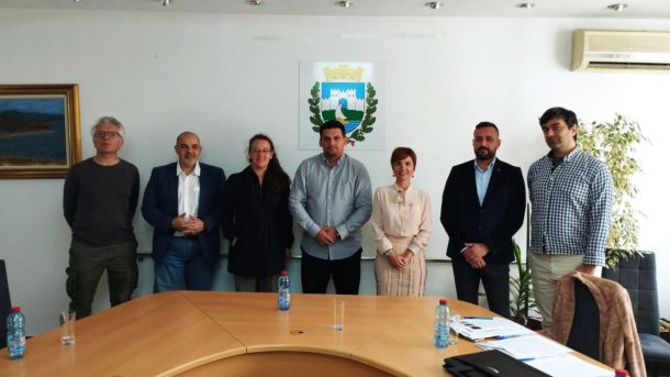 Шведски Универзитет