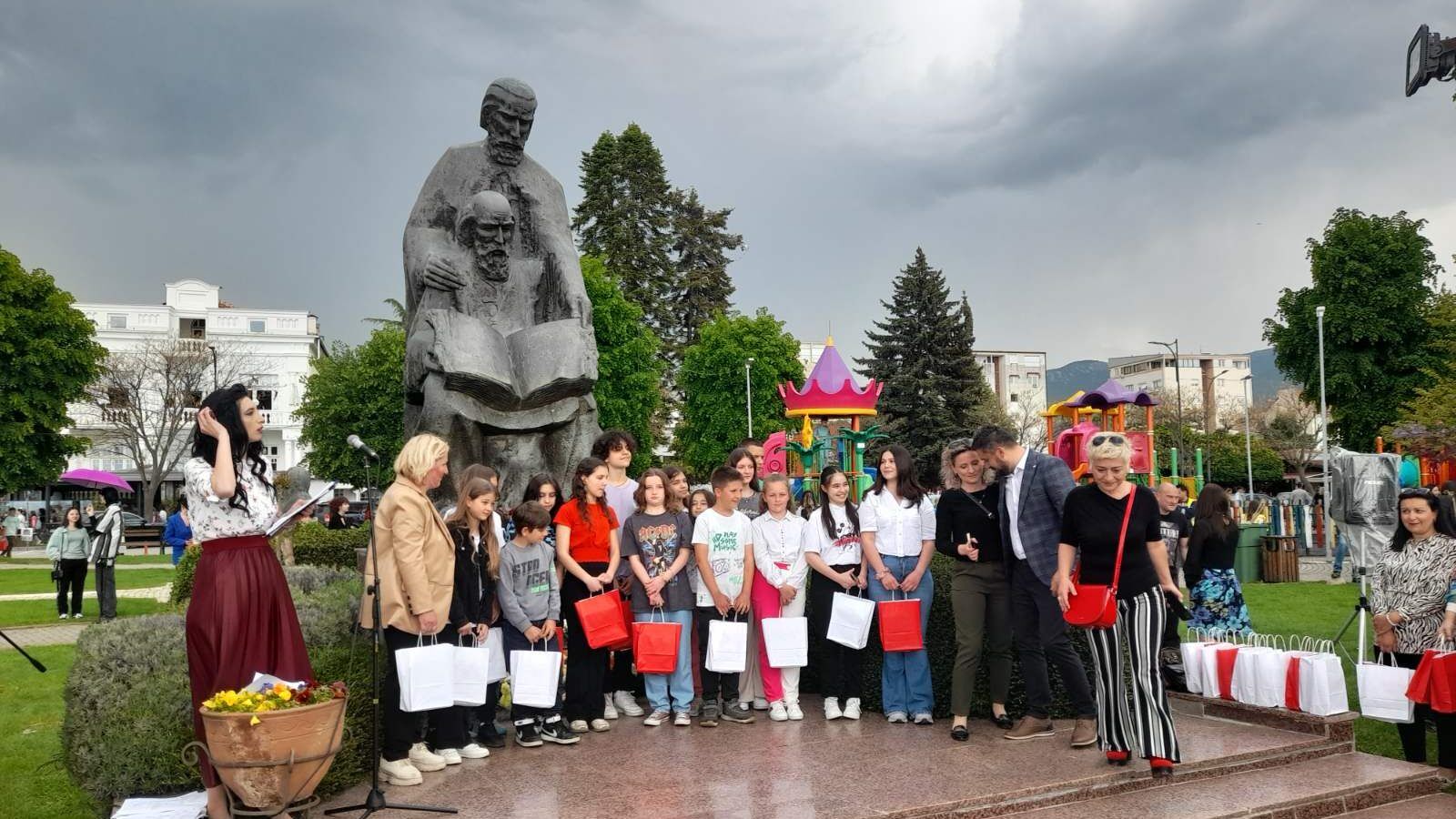 св Кирил и методиј награди ученици