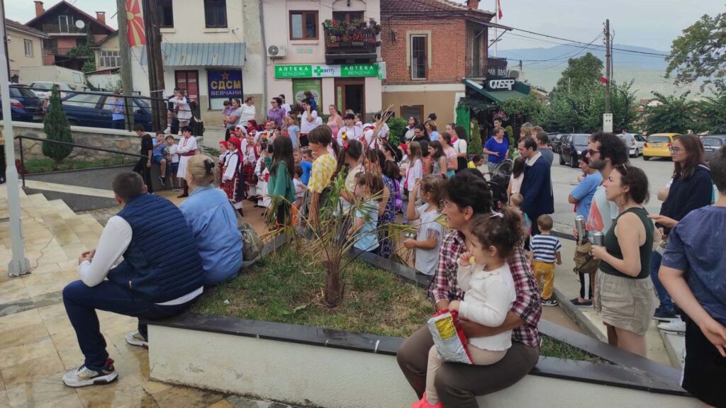 Златно славејче на Вевчанско лето