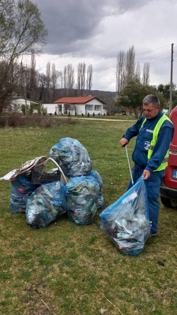 Комуналец акција