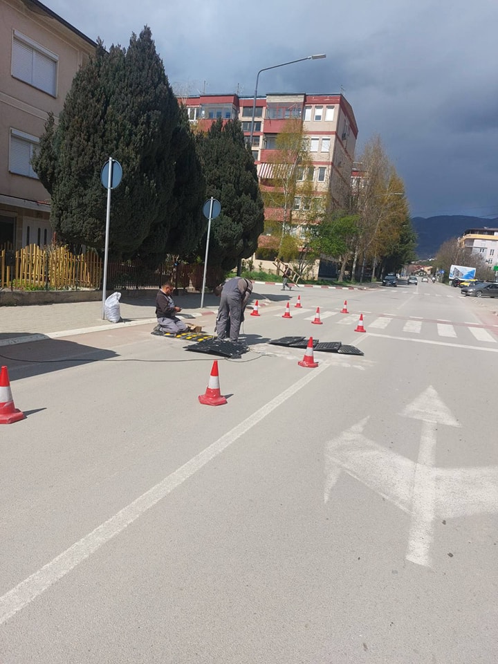 Забавувачи на брзина