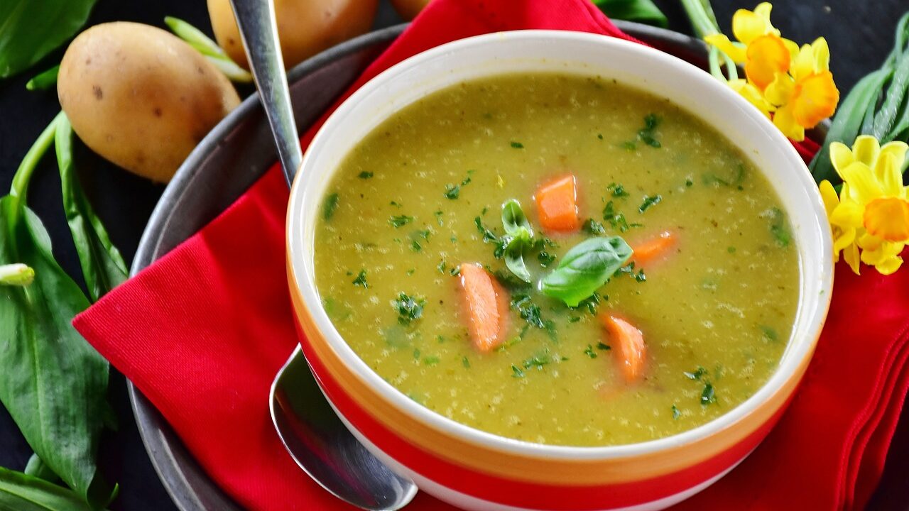 potato soup, potato, soup, wild garlic, edible, food, nourishment, having lunch, healthy, enjoy the meal, meal, cook, kitchen, plate, tasty, naturally, fresh, carrots, vegetarian, vegan, soup, soup, soup, soup, soup