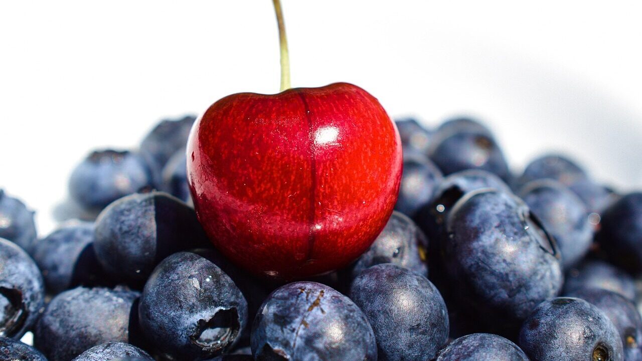 cherry, blueberry, fruit, fresh, food, healthy