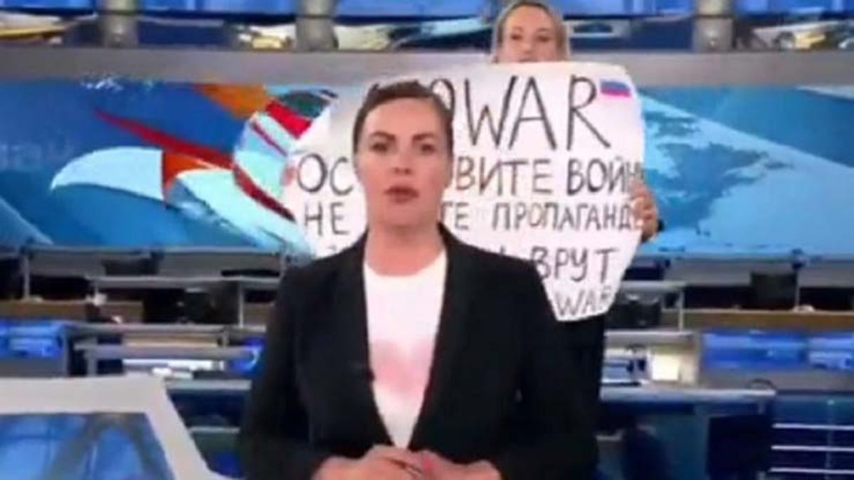 Русија телевизија протест војна