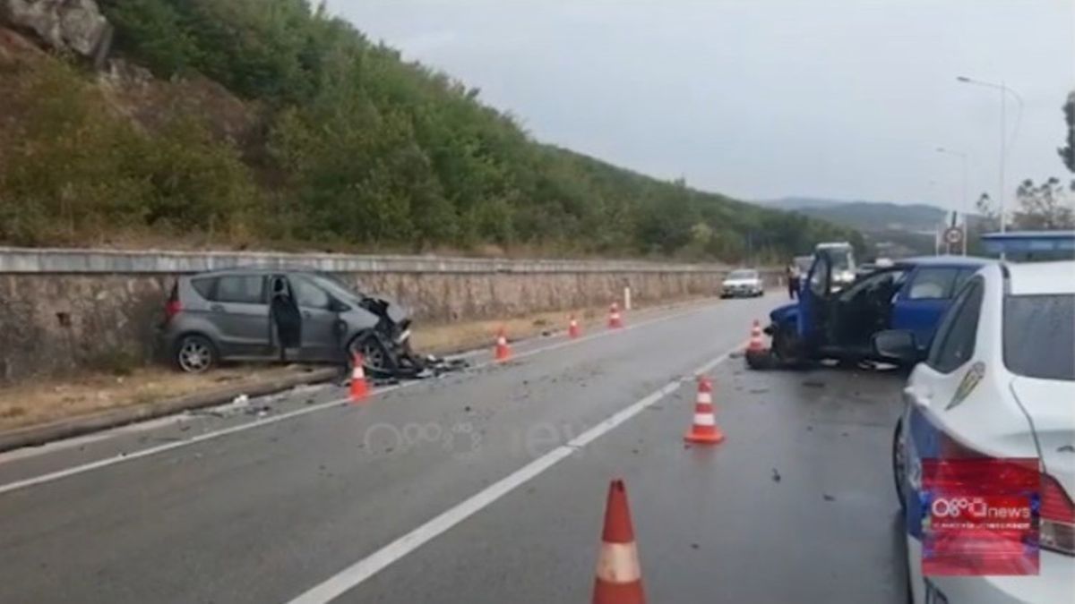 Несреќа Албанија